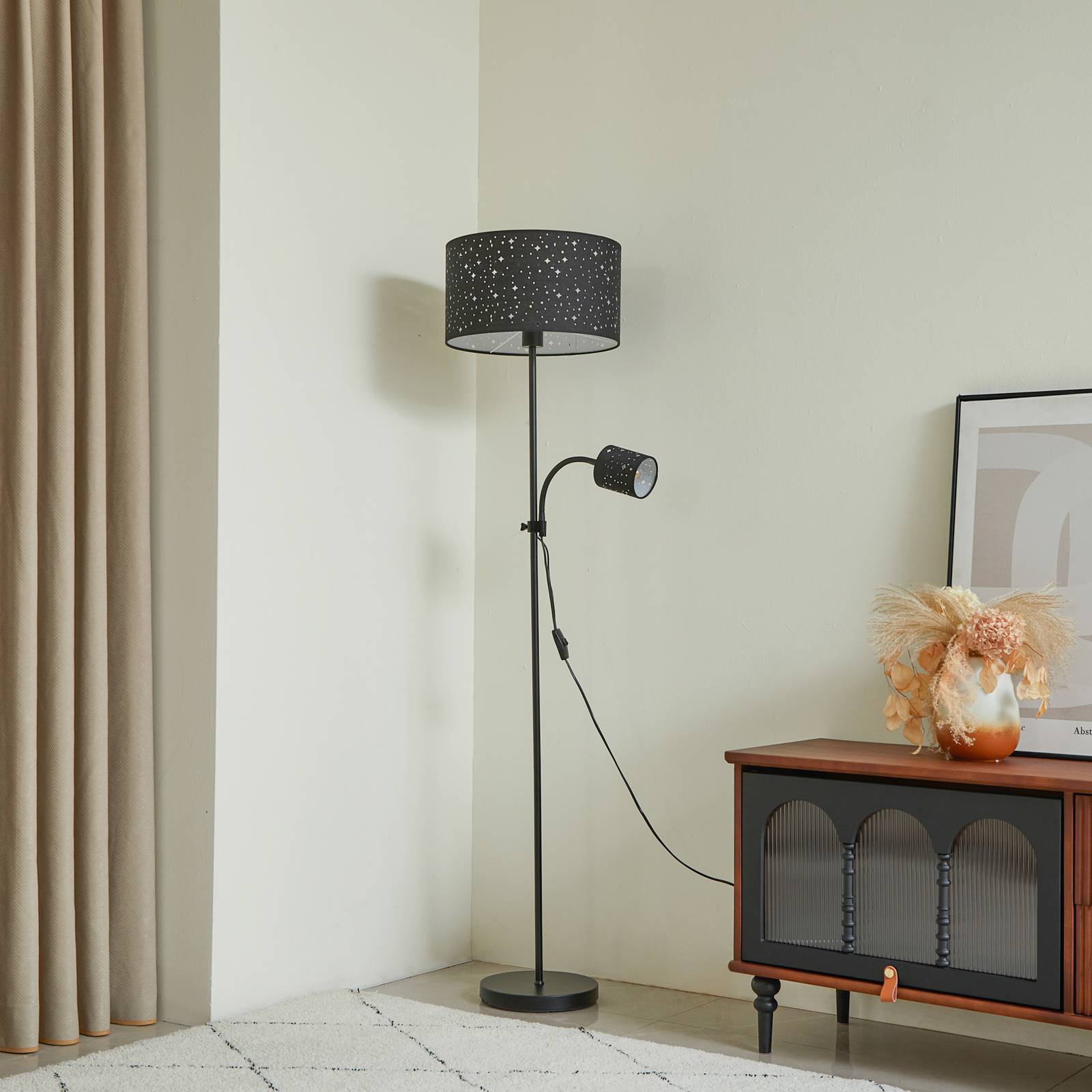Stehlampe Melanie Lindby, alu / grau / zink, für Wohn- / Esszimmer, Metall, Modern, Leselampe