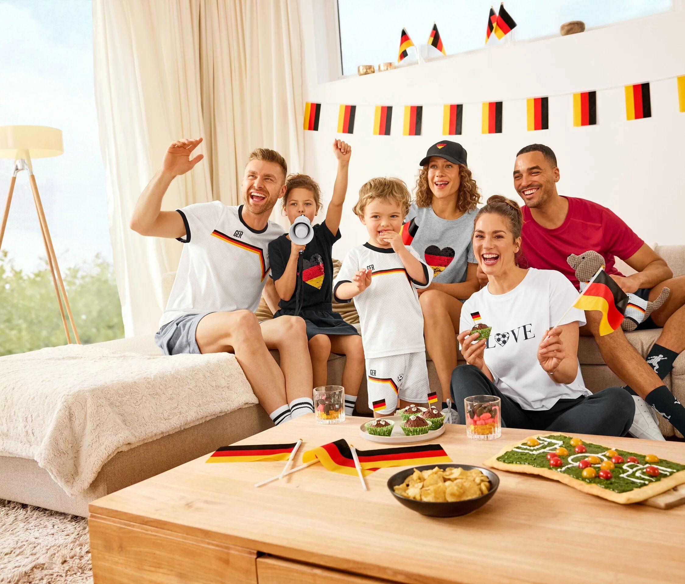 Tchibo - Fussball-Megafon - schwarz