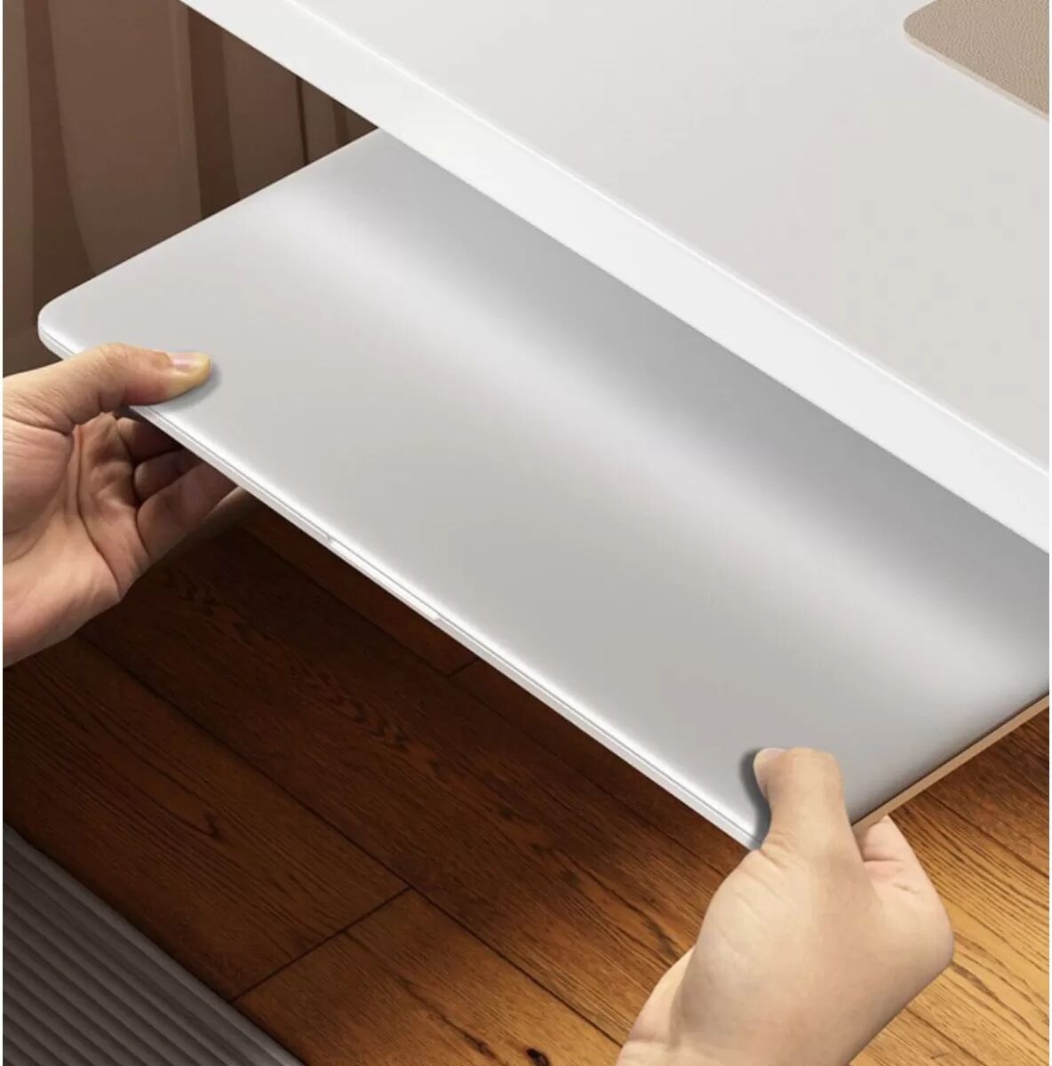 INF Under Desk Laptop Ständer 3er-Pack mit Silikonpads – Verdeckte Metallhalterung Schwarz