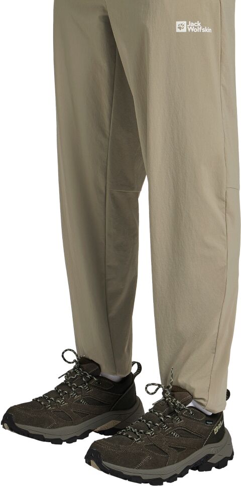Wanderschuh JACK WOLFSKIN "VOJO TOUR TEXAPORE LOW M", Herren, Gr. UK8-EU42, atmungsaktiv, Normalschaft, braun (cold, coffee), Obermaterial: Synthetik. Obermaterial 2: Textilmaterial. Futter: Polyester, Schuhe Wanderschuh, Wanderschuh, wasserdicht, griffig