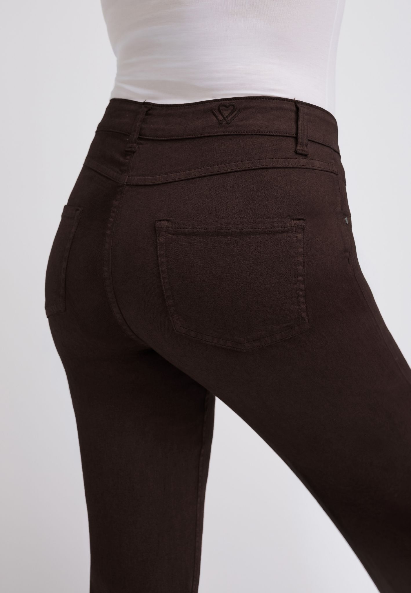 wonderjeans "Relaxed Straight" Cool, modern und vielseitig zu stylen