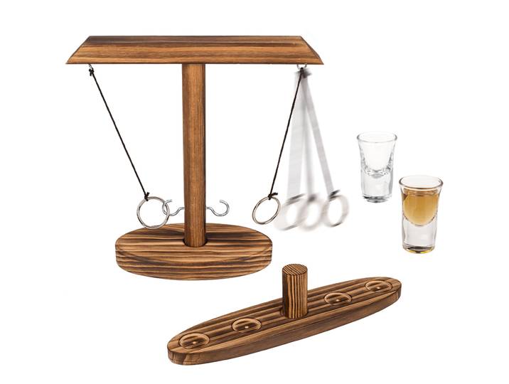 Ringwurf-Trinkspiel aus Holz mit 2 Shot-Gläsern