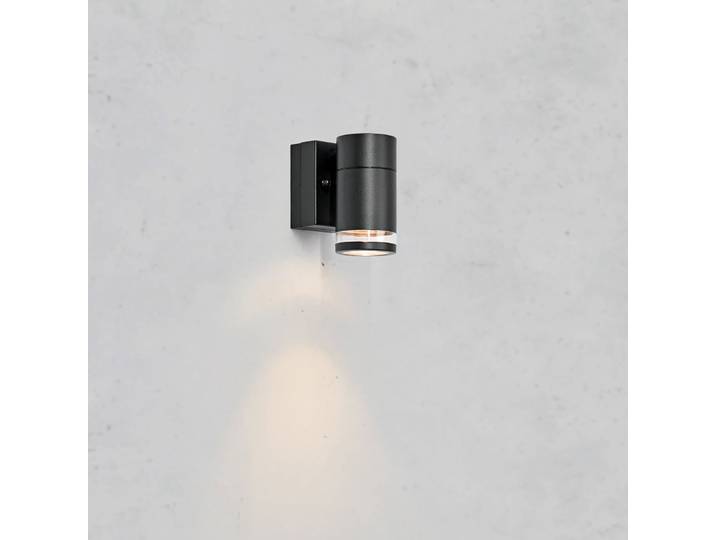 Luno LED-Außenwandlampe, schwarz, Höhe 11 cm, IP65, dim. - Markslöjd - Skandinavisch - Aluminium - Einflammig