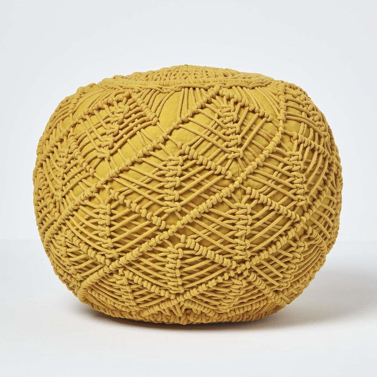 Mustardgele macramé poef voor volwassenen