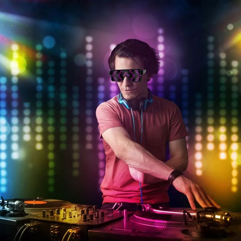 INF USB Wiederaufladbare LED-Brille mit 10 dynamischen Mustern für Partys Blau