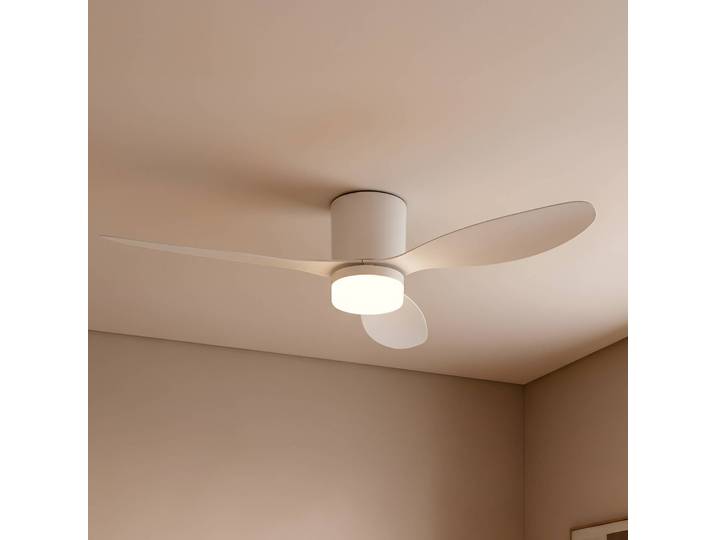 Lucande LED-Deckenventilator Kayu, weiß, DC, leise, Ø 132 cm Kayu, weiß / opal, für Wohn- / Esszimmer, Kunststoff, Modern