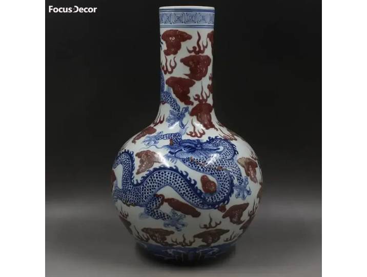 Qing Kangxi Vase en porcelaine bleue Vase à motif de Dragon de feu rouge peint à la main en porcelaine Antique Vase Antique plante