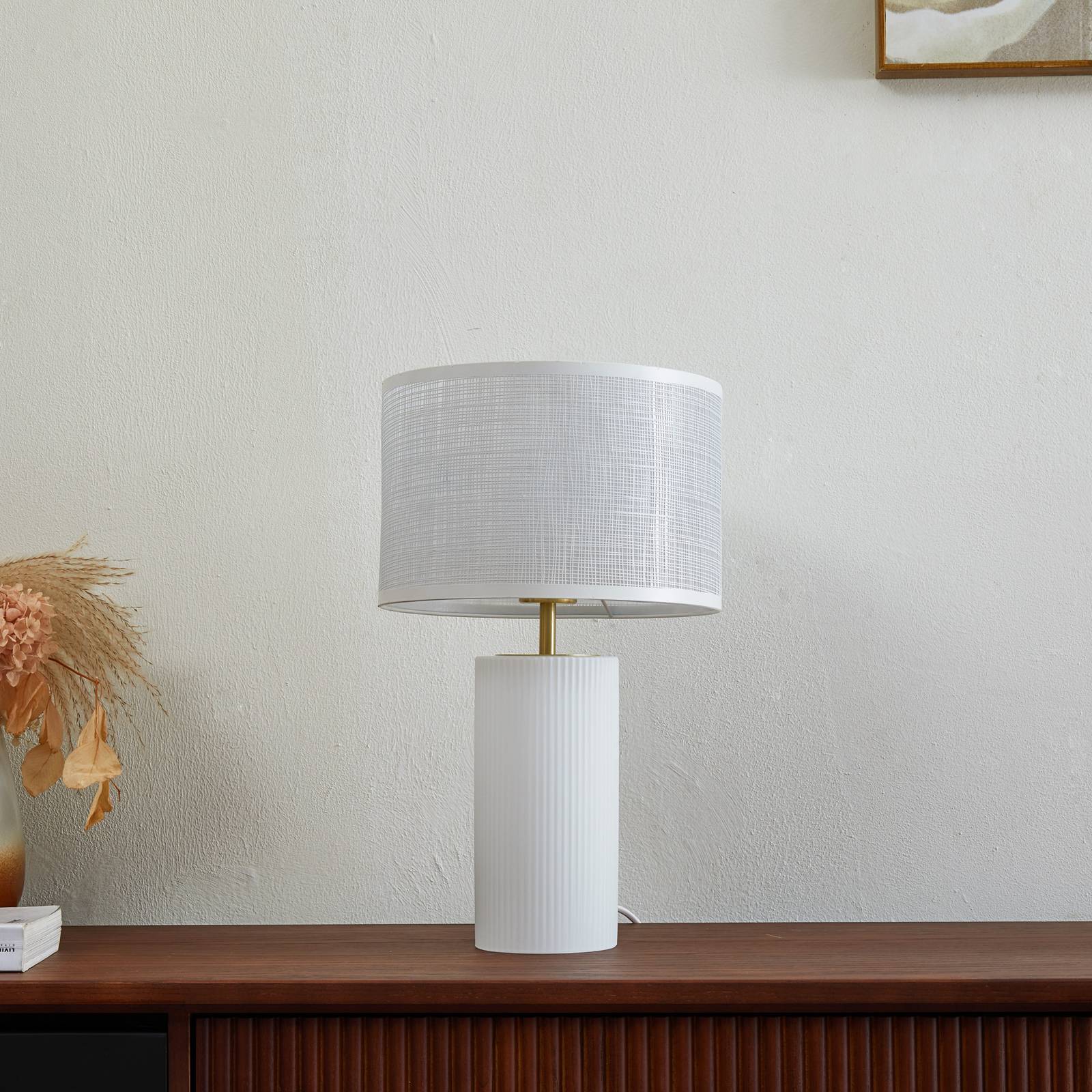 Tischlampe Sorscha Lindby, weiß / opal, für Wohn- / Esszimmer, Glas, Modern, Tischlampe
