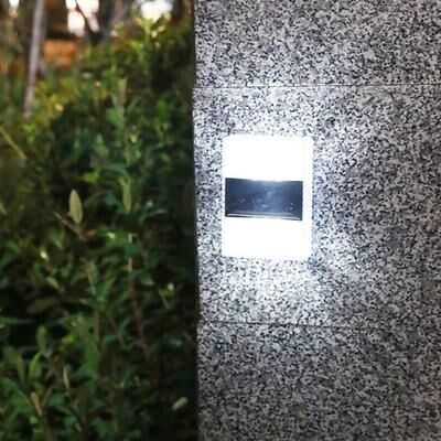 Snug & Styled SolarGlow LED Garden Path Light Waterproof Solar Garden Light For Yard, Lawn & Steps white Light