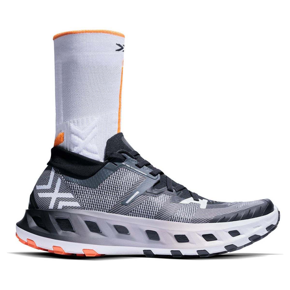 X-Bionic Terraskin X02 x black/x white (B124) 9 TS-TS02S25U-B124-090