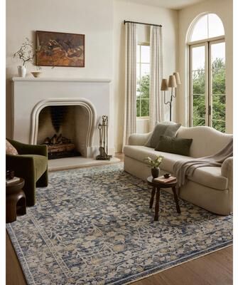 Alexander Home Clarice Traditional Area Rug
