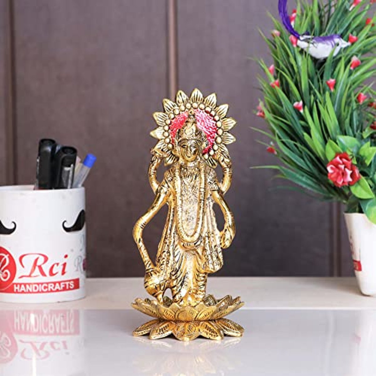 Vergulde Narayan/Vishnu op Lotus Standbeeld - Religieus Decoratief Kunstwerk voor op Tafel