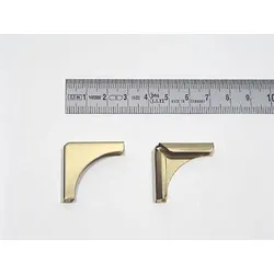 100 Buchecken Metall vermessingt | P 28 - 28 x 28 mm, gold
