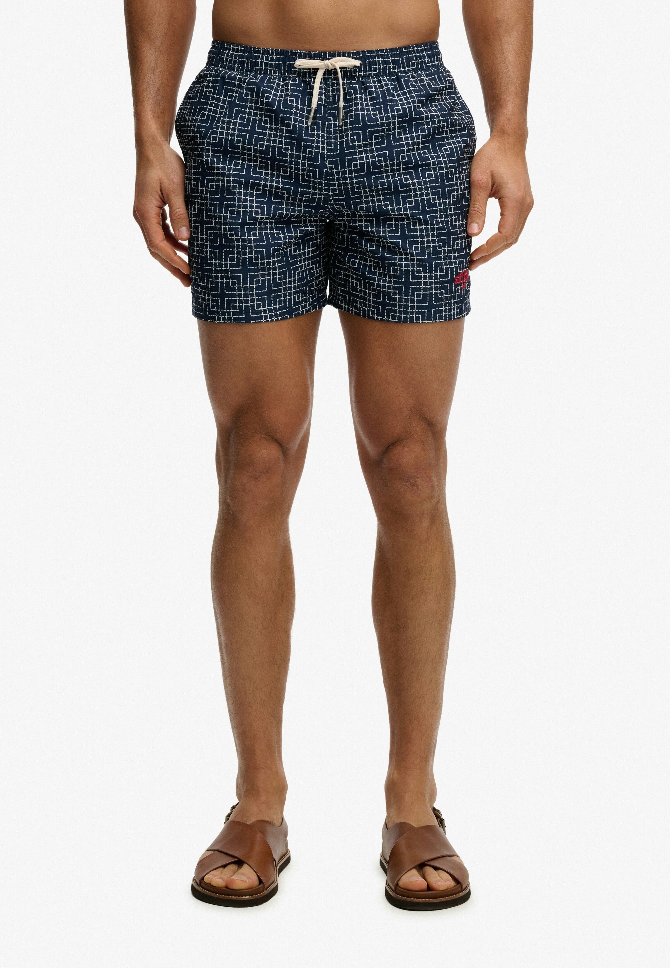 Badeshorts SUPERDRY "PREMIUM PRINTED 15 SWIM SHORT", Herren, Gr. XL, N-Gr, blau (sashiko atlantic navy), Polyester, gemustert, Badehosen Badeshorts, aus Polyester, modische Passform, gemusterte Optik, pflegeleicht