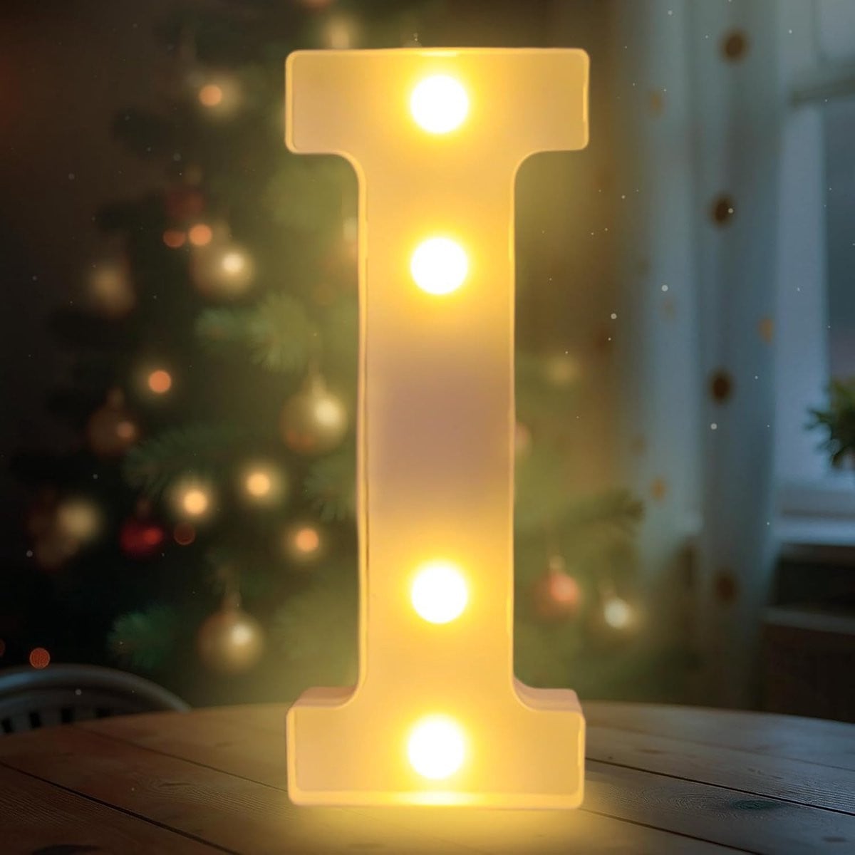 Lichtgevende LED Letter voor Feestelijke Decoratie - Wit - Hoogte: 22 cm