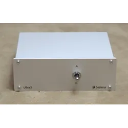 Dodocus UBox3-WBT765 silber High-End Umschalter Switch 2 Amp -> 1 Paar Lautsprecher