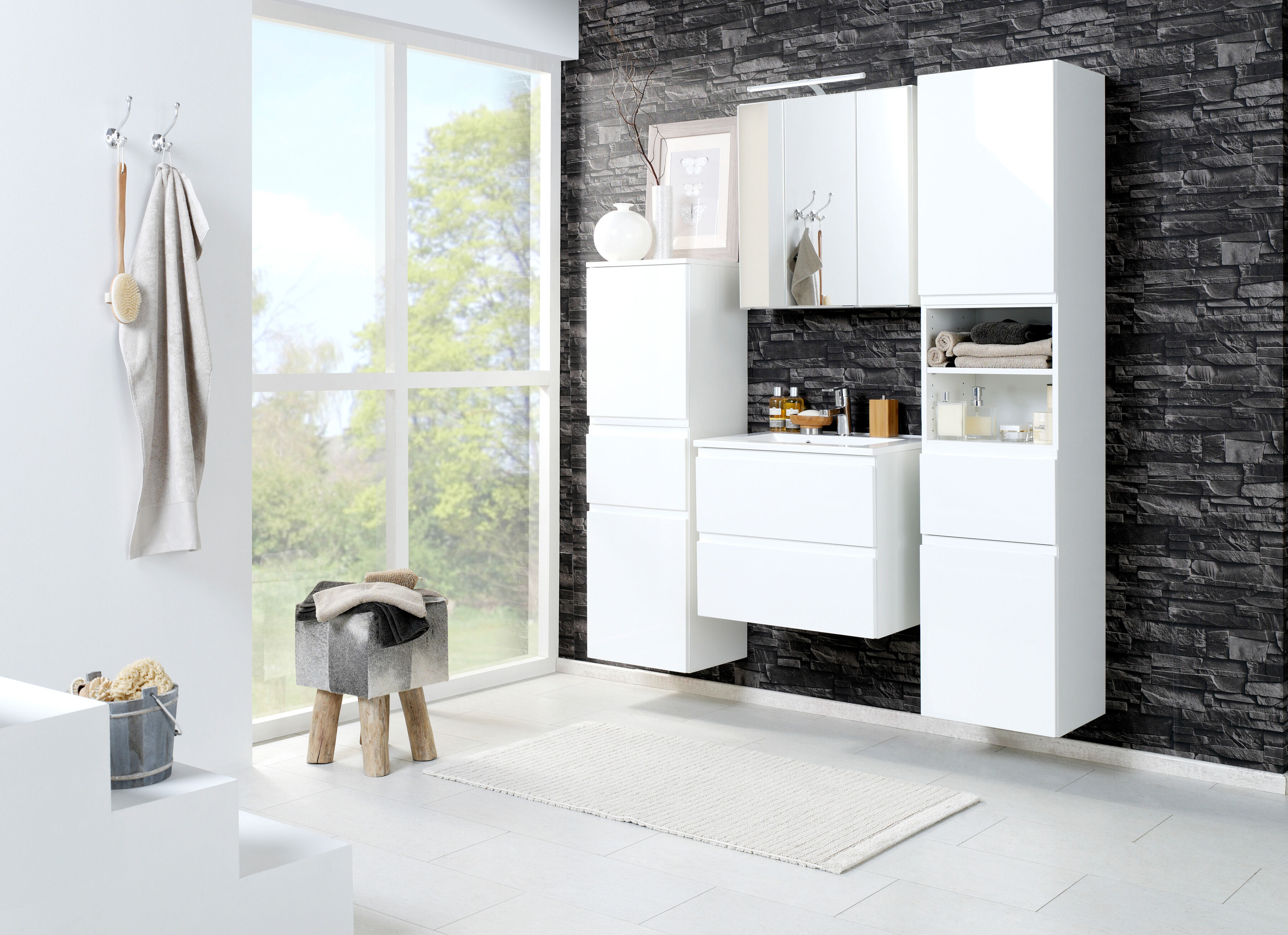 Midischrank WELLTIME "Cardiff", weiß, B:65cm H:130cm T:35cm, Holzwerkstoff, MDF, Schränke, Midischrank, Breite 65 cm, mit Softclose-Funktion