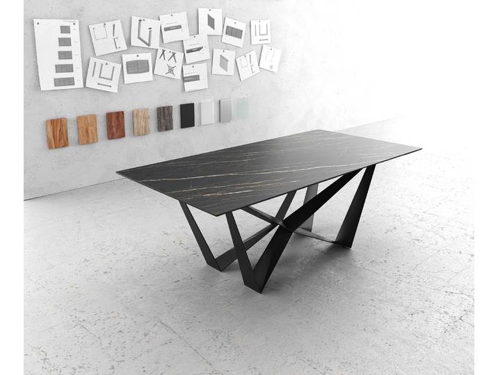 DELIFE Esstisch Edge 200x100cm Laminam® Keramik Braun Mittelfuß Flachstahl Schwarz, Esstische