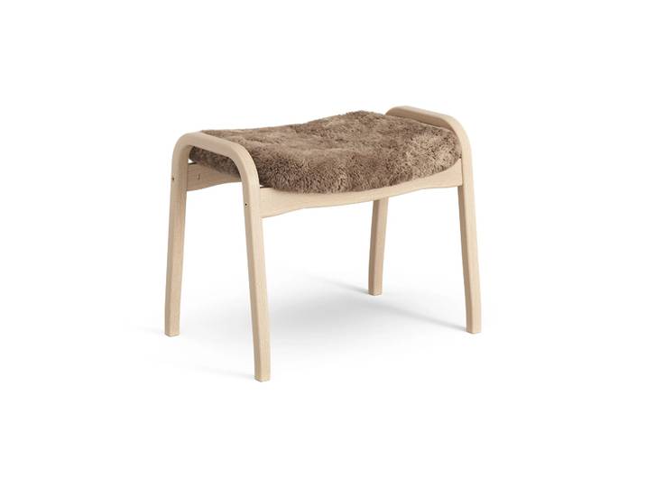 Swedese Lamino Fußhocker lackierte Buche/Schaffell Sahara (nougatbraun)