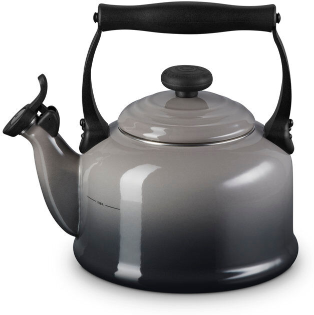 Le Creuset Traditional Kettle with Fixed Whistle 2.1L Flint 2.1L