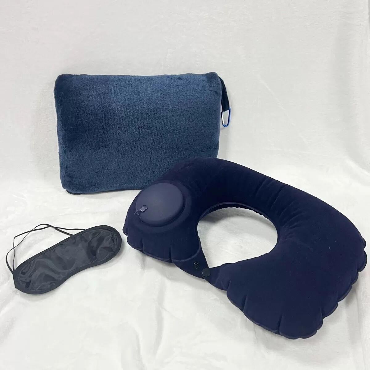 INF Ensemble de Voyage Pliable avec Couverture, Coussin Gonflable et Masque - Confort Ultime en Déplacement Bleu marine