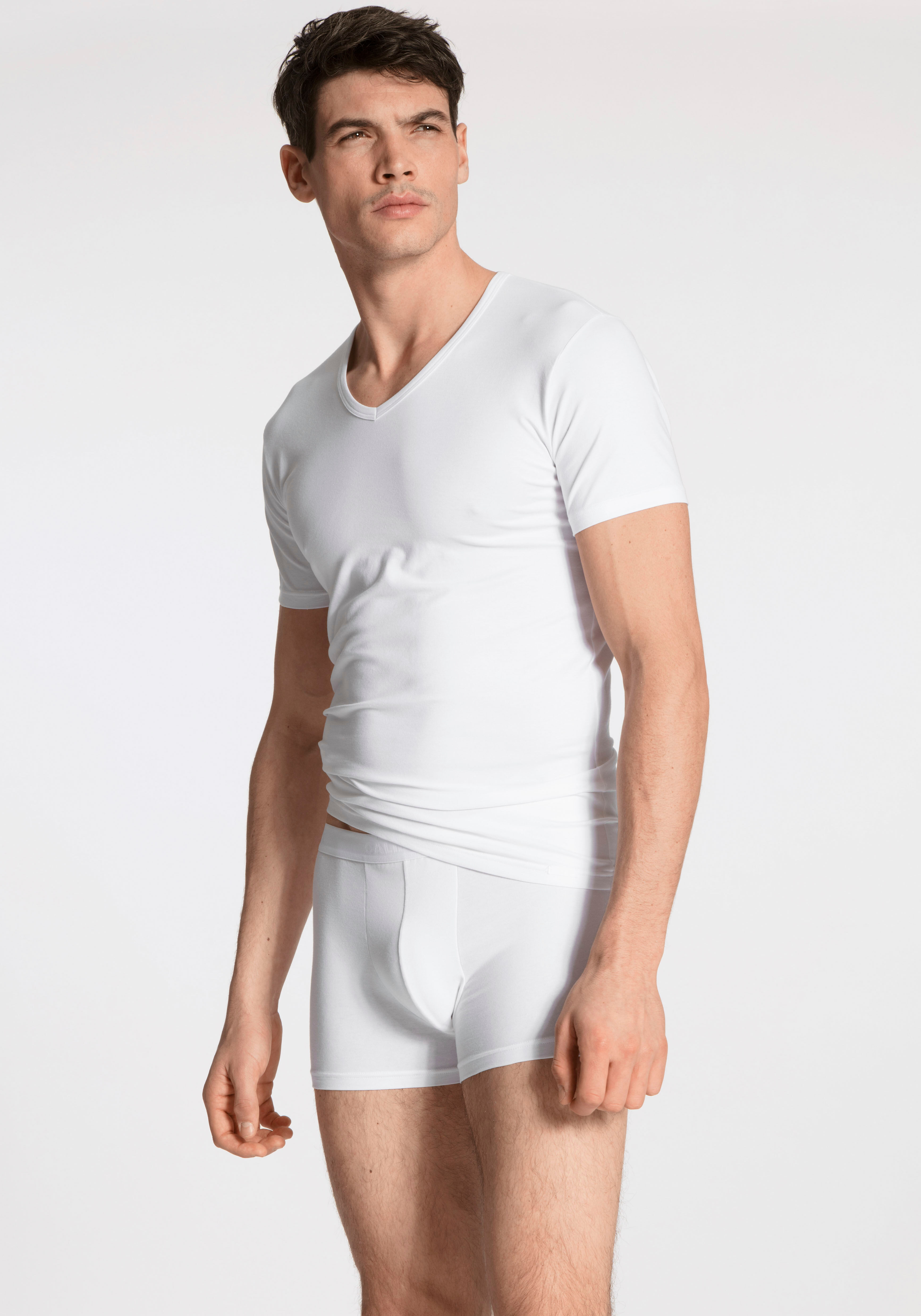 Kurzarmshirt CALIDA "Natural Benefit", Herren, Gr. XXL (58/60), weiss (weiß), Single Jersey, Obermaterial: 94% Baumwolle, 6% Elasthan, unifarben, eng hüftbedeckend, V-Ausschnitt, Shirts Kurzarmshirt, V-Ausschnitt, feiner Single Jersey, elastisch weiß XXL 