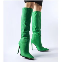 Stiefel mit Stiletto-Absatz Model 204587