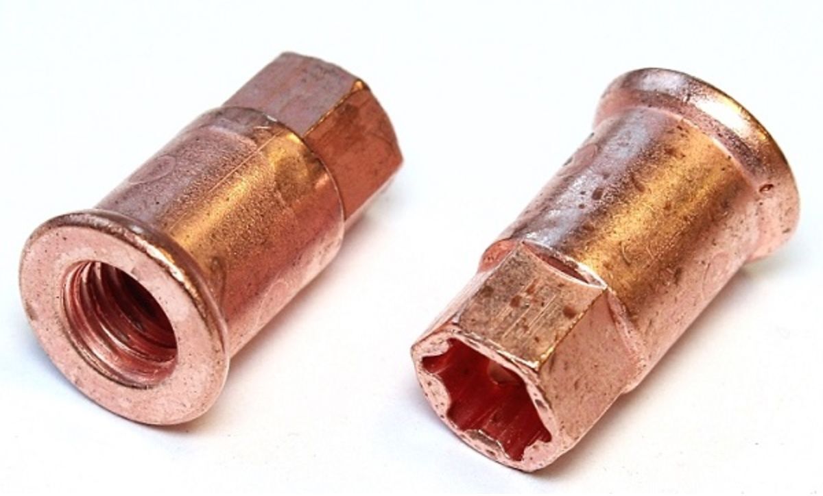 Sicherungsmutter ELRING 456.290 1 Stück