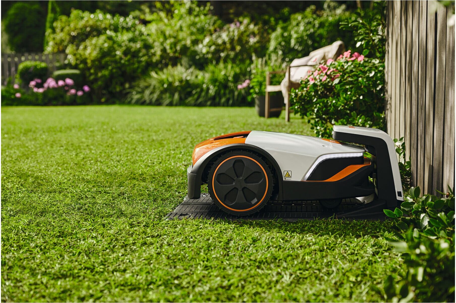 STIHL Mähroboter iMOW 7 (IA010111460)