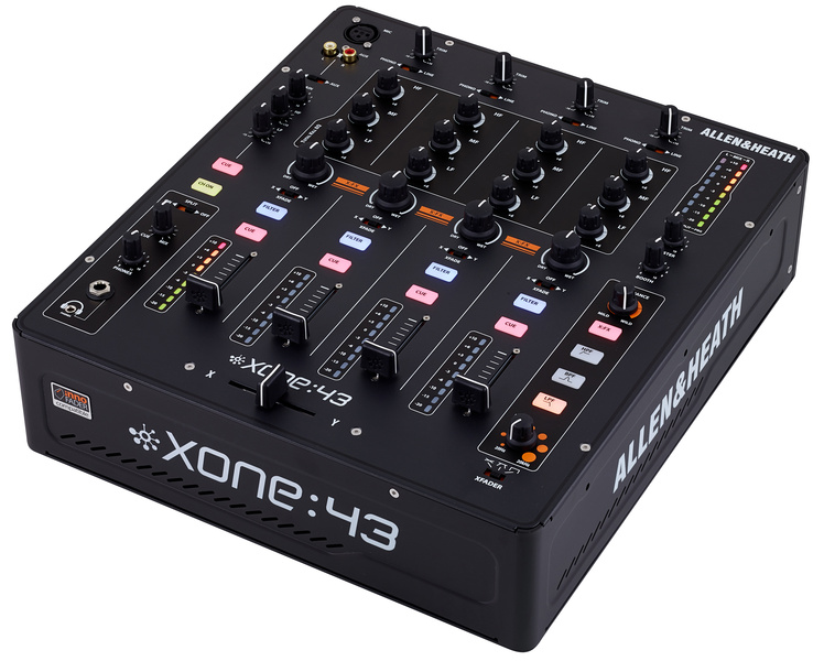 Allen & Heath Xone 43 Bag Bundle nero