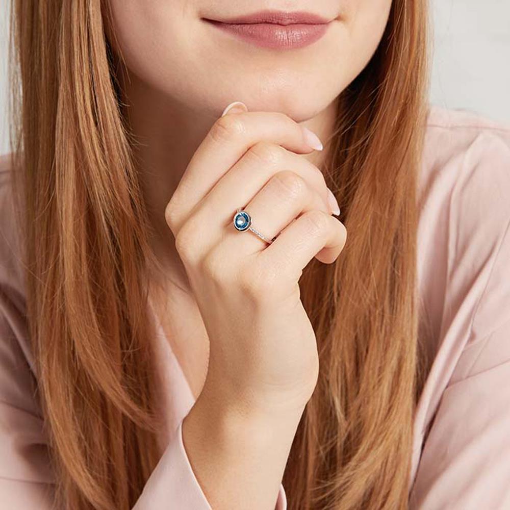 Unique 585er Weißgold-Ring Topas Diamanten 0,073 ct. silber