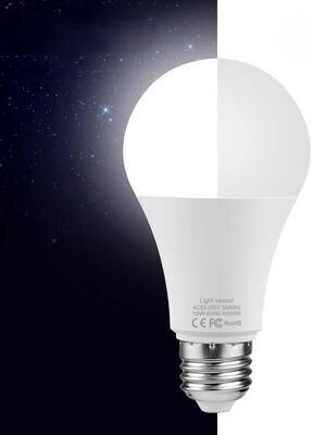 Universal Stock Smart Dusk To Dawn Light Bulb LED Sensor Lamp With Auto On Off For Porch, Garden & Home a