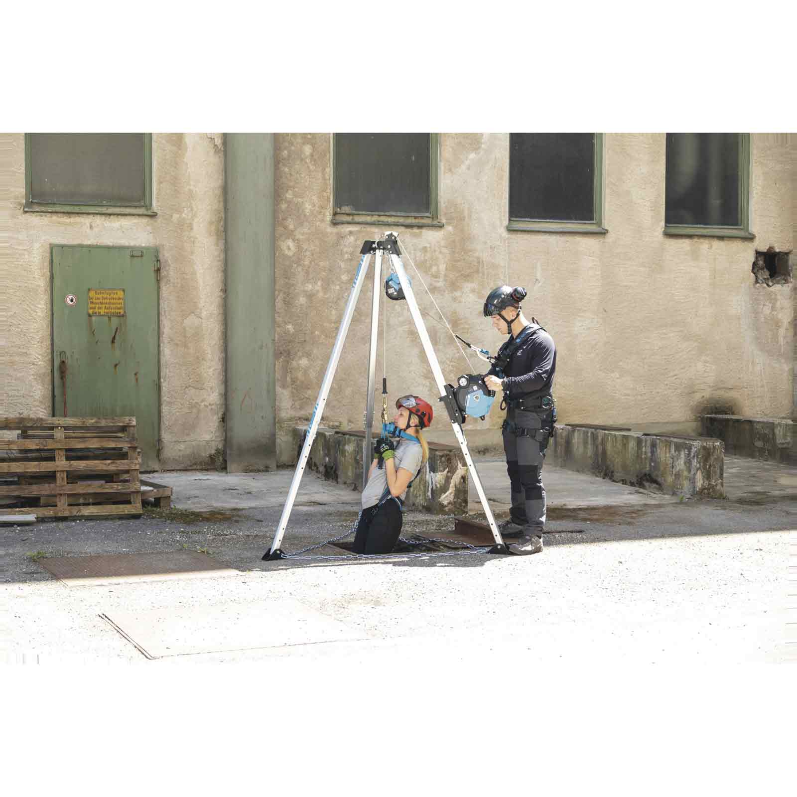 Zarges Fall Protection Triplex Dreibein verstellbar 1,5-2,5m