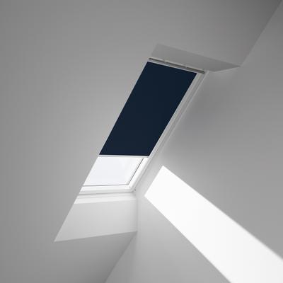 Verdunklungsrollo VELUX "DKL C04 1100SWL", blau (dunkelblau, weiß), C04, stufenlos positionierbar, Aluminium, Polyester, Rollos, Verdunklungsrollo, weiße Führungsschienen & Griffleiste