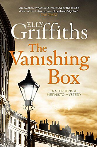 Elly Griffiths - The Vanishing Box (Stephens and Mephisto, Band 1) - Preis vom 05.10.2026 03:47:11 h