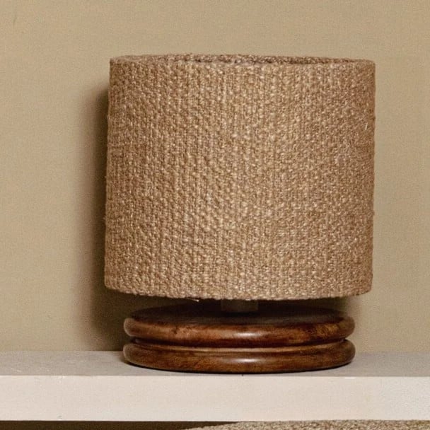 Tafellamp Devi Taupe met houten voet