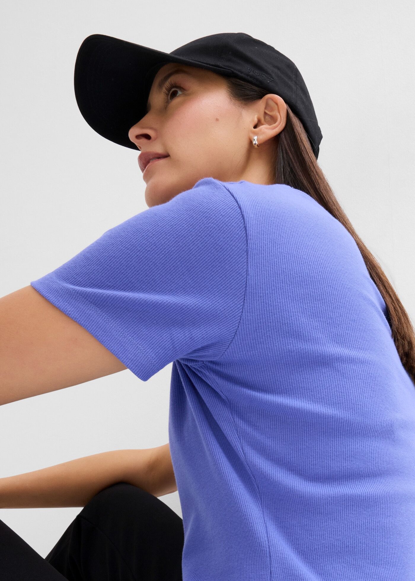 T-Shirt BONPRIX, Damen, Gr. 44/46 (L), blau (schwarz, lilablau), Obermaterial: 95% Baumwolle, 5% Elasthan, schmal, Shirts T-Shirt, aus Baumwolle und Elasthan, schmale Passform, Kurzarm-Design schwarz, lilablau 44/46 (L)