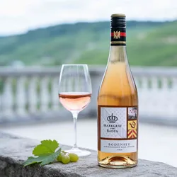 Weingut Markgraf von Baden 2022 Markgraf von Baden Bodensee Spätburgunder Rosé 2022 Spätburgunder Deutschland