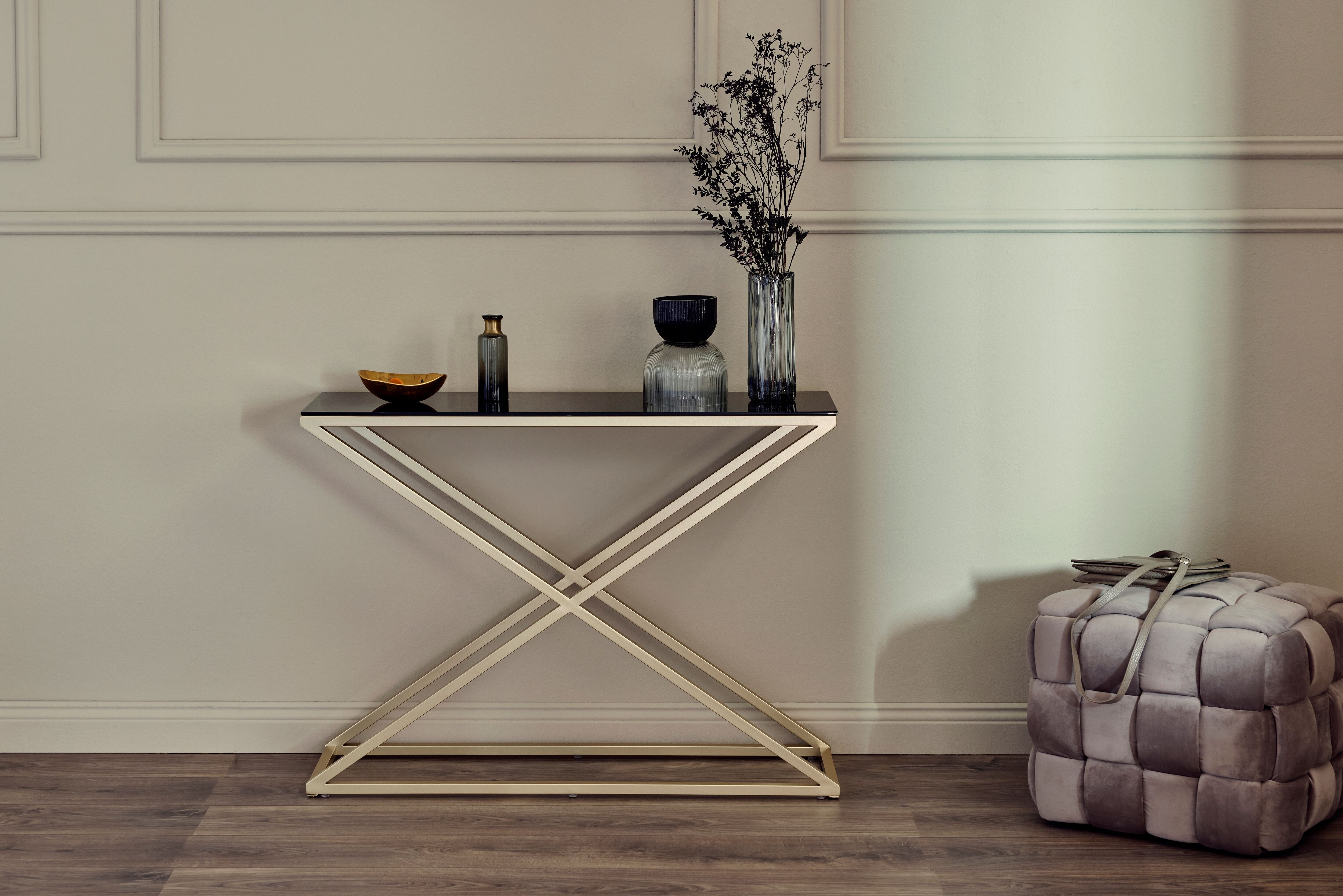 Konsolentisch JAHNKE "XTRA CONSOLE", gold (schwarzglas, gold, goldfarben, schwarzglas), B:100cm H:76cm T:30cm, Tische, Konsolentisch, Konsole/Beistelltisch in Gold-Look, aus Sicherheitsglas gefertigt schwarzglas, gold, goldfarben, schwarzglas B/H/T: 100cm
