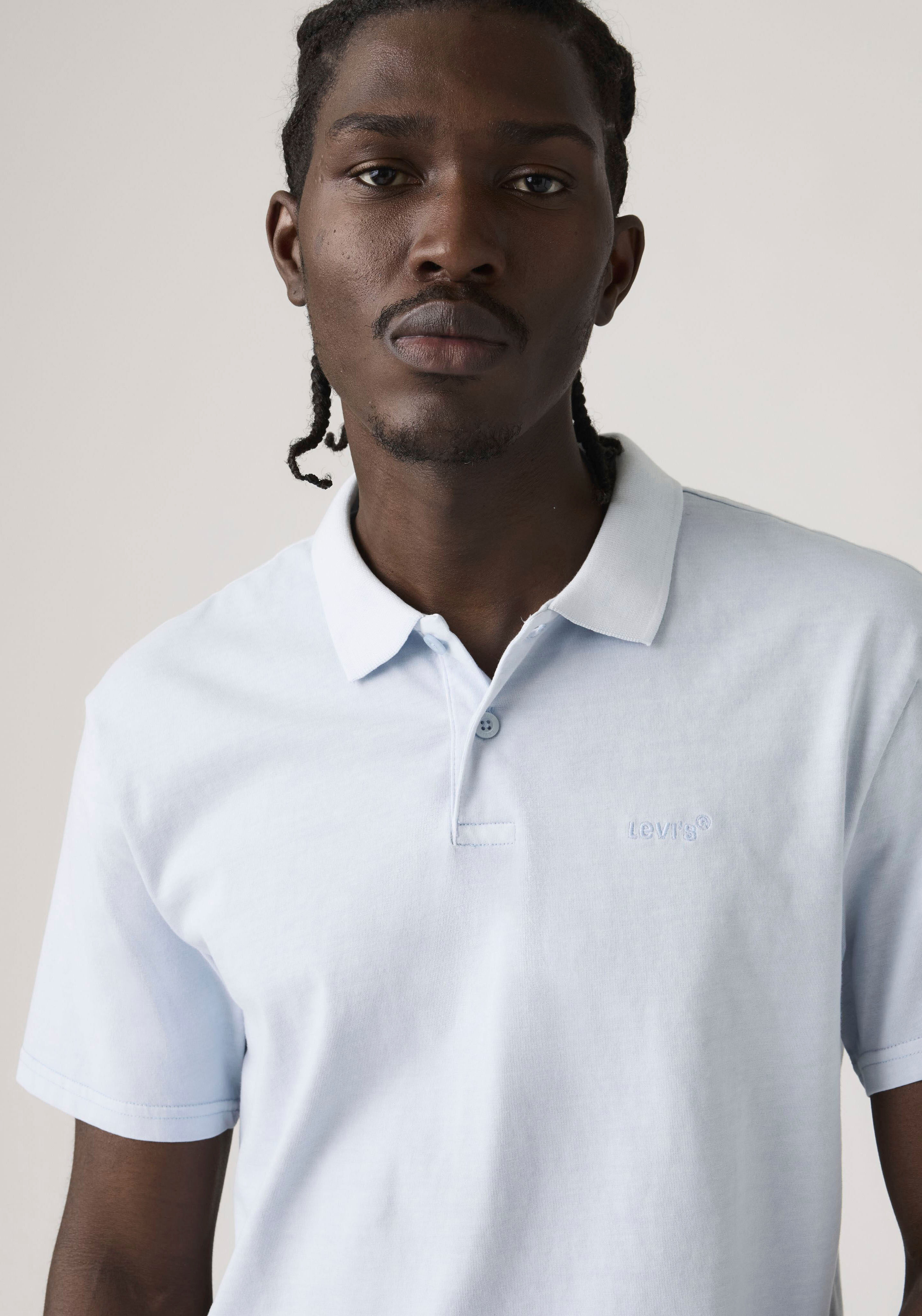Poloshirt LEVI'S, Herren, Gr. XL, weiss (garment dye niagara mist), Piqué, Obermaterial: 100% Baumwolle, regular fit hüftbedeckend, Rundhals, Shirts Poloshirt, mit Logo-Stickerei garment dye niagara mist XL