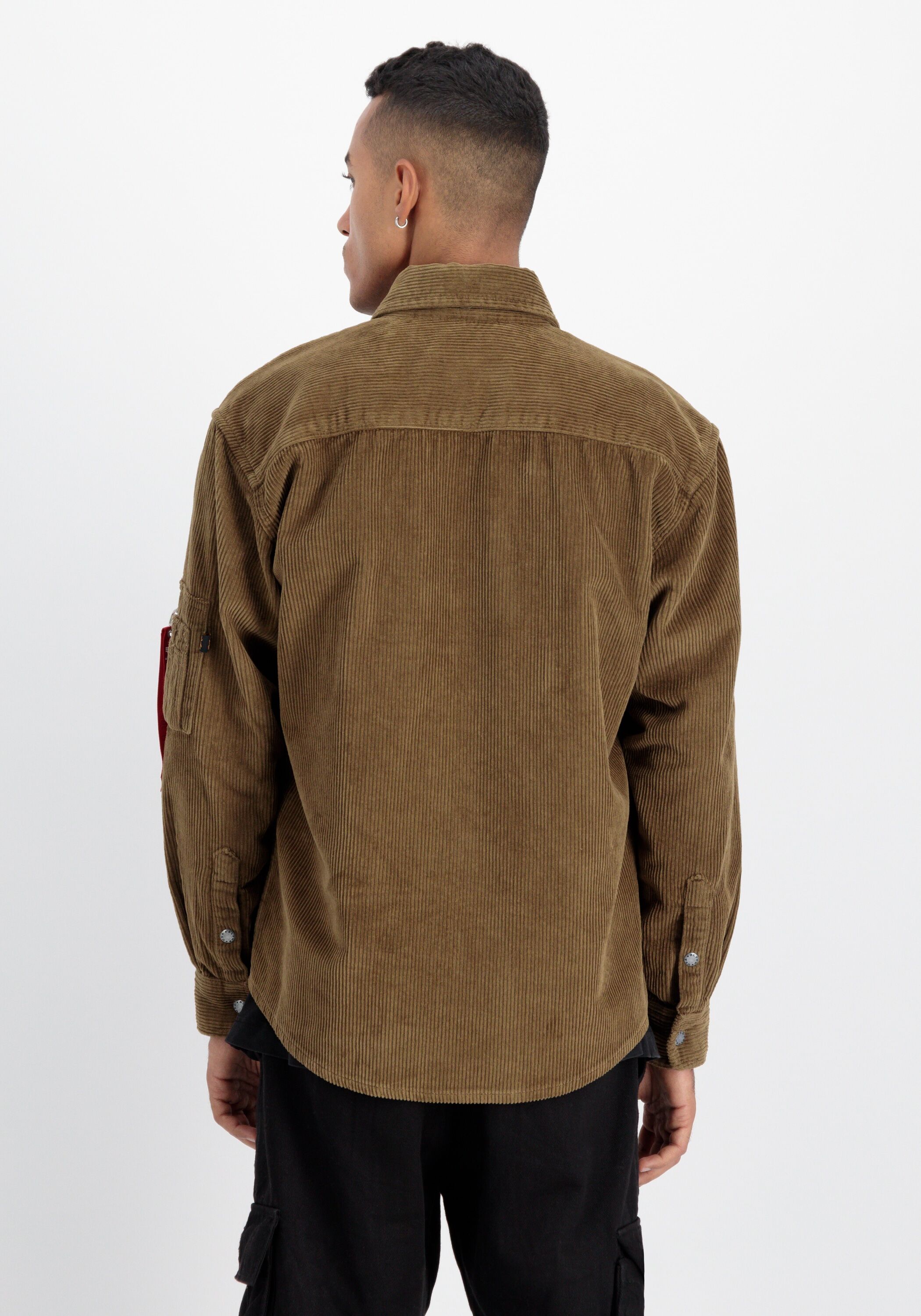 Hemdjacke ALPHA INDUSTRIES "Cord Overshirt", Herren, Gr. L, beige (sand), Obermaterial: 100% Baumwolle, Jacken Hemdjacke sand L