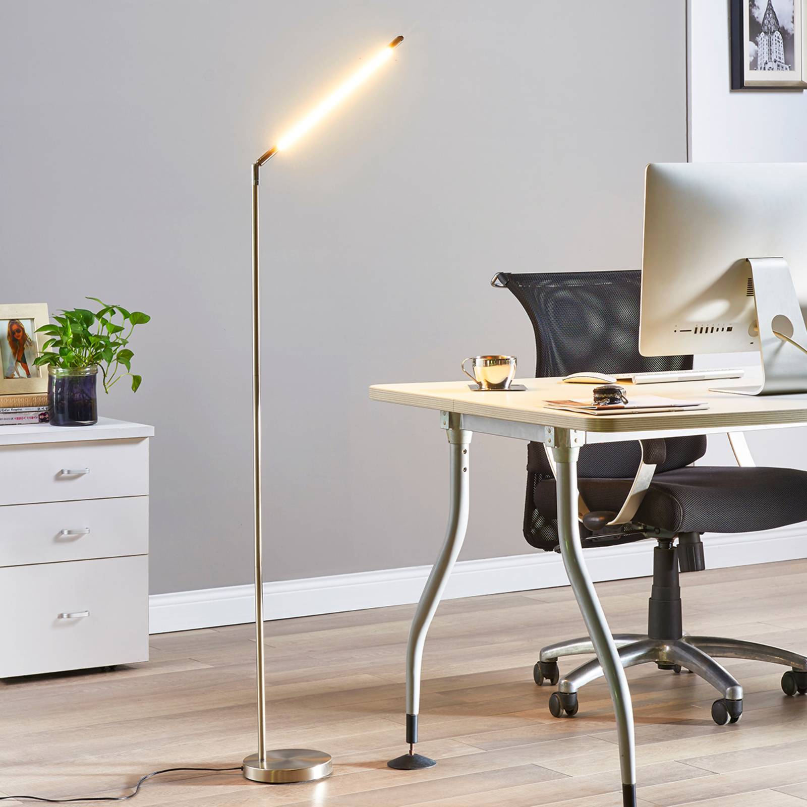 LED Stehlampe Jabbo Lindby, alu / grau / zink, für Arbeitszimmer / Büro, Metall, Modern, LED Stehlampe