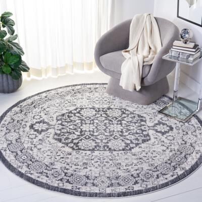 SAFAVIEH Toscana Marjanna Oriental Rug