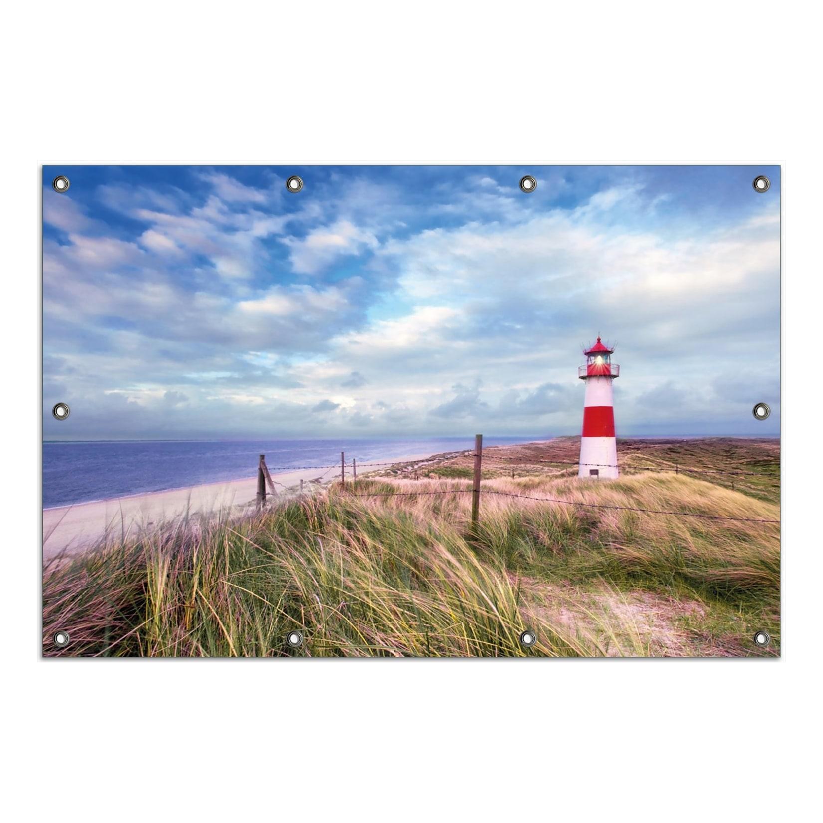 Wallario Gartenposter ca. 60 x 90 cm Leuchtturm am Strand von Sylt