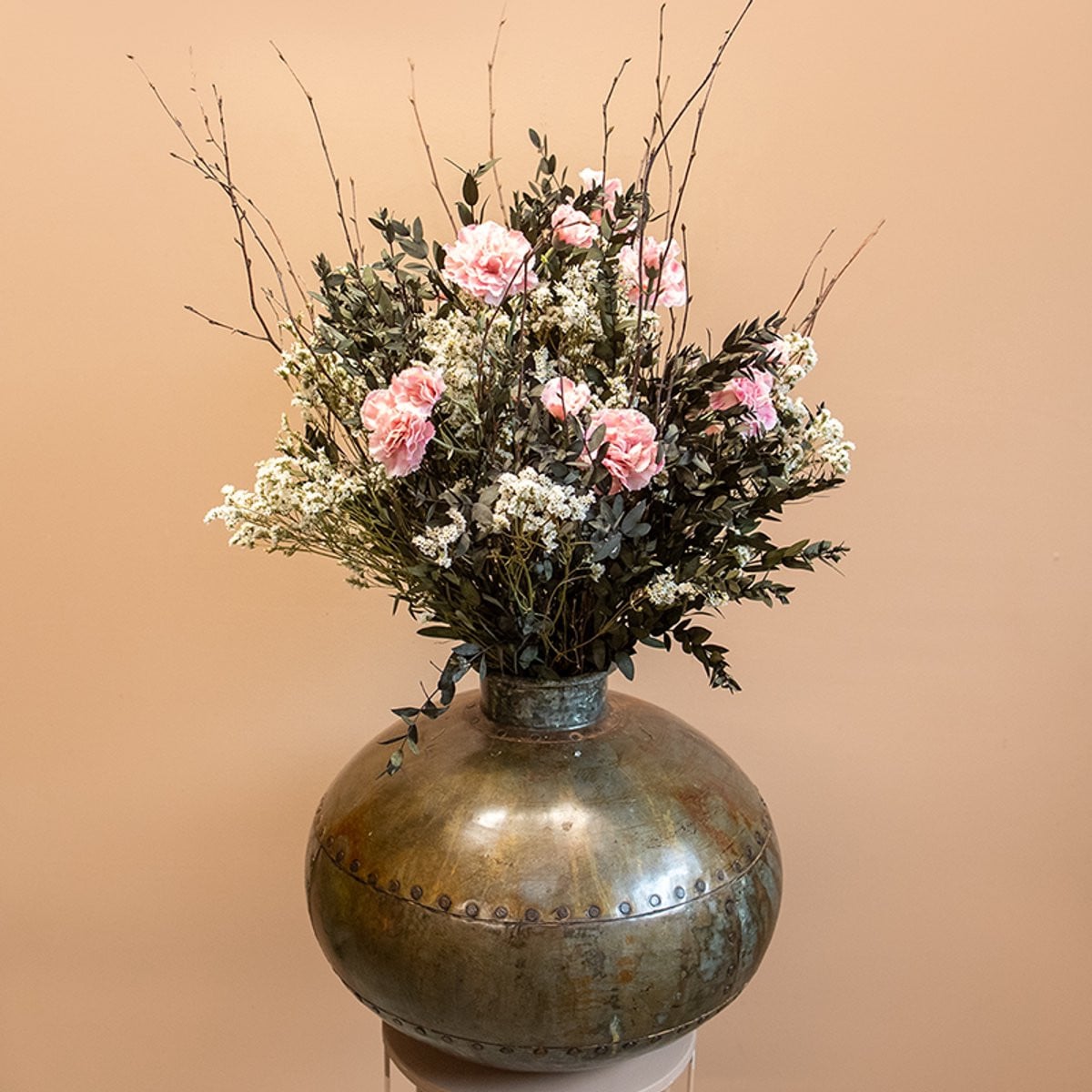 Mixed Flowers Boeket Indy van Roselin Deco met Eucalyptus, Droogbloemen en Kunstbloemen