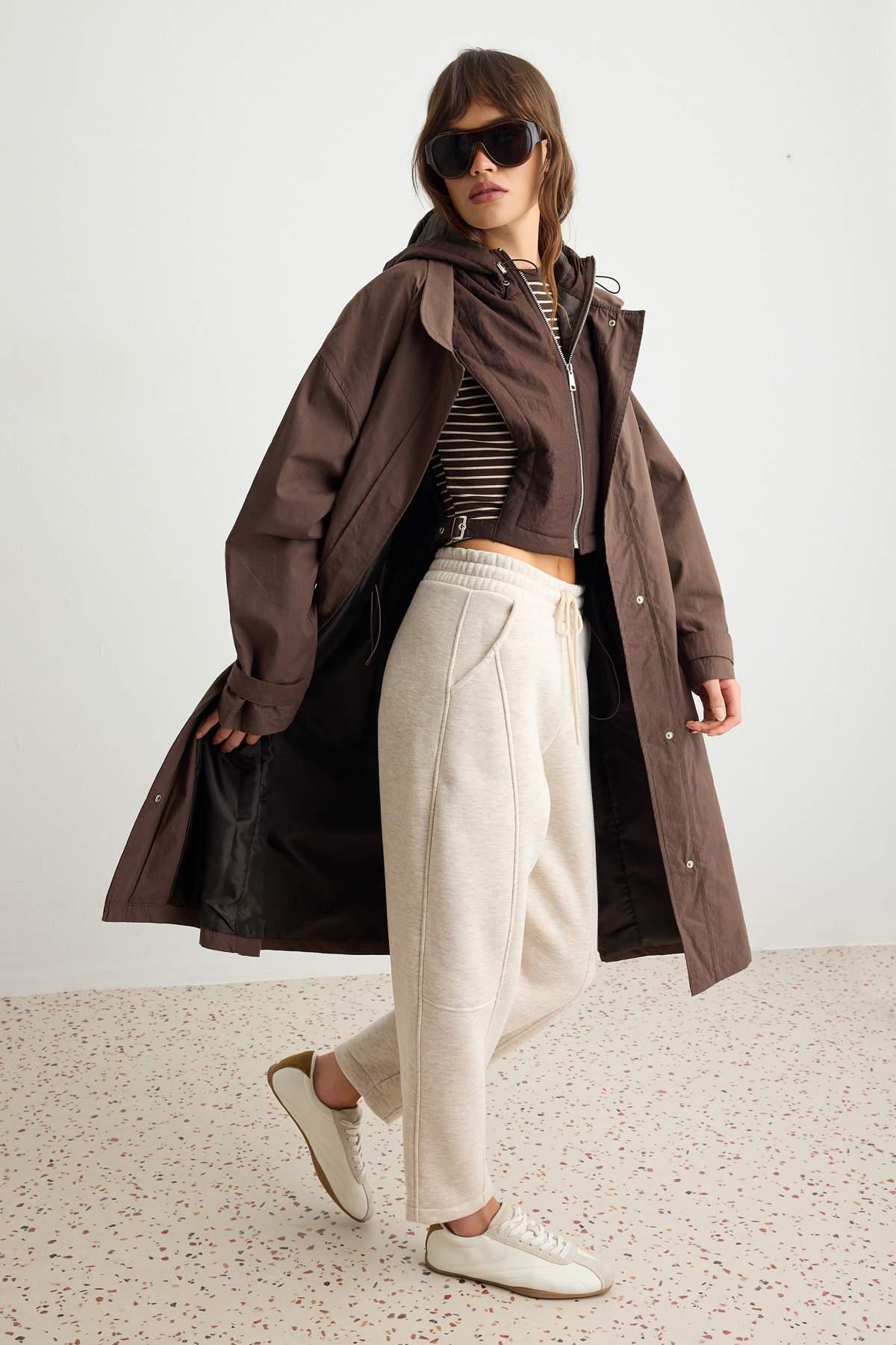TRENDYOLMİLLA Damen Braun Einfarbig Oversize Trenchcoat- Mäntel