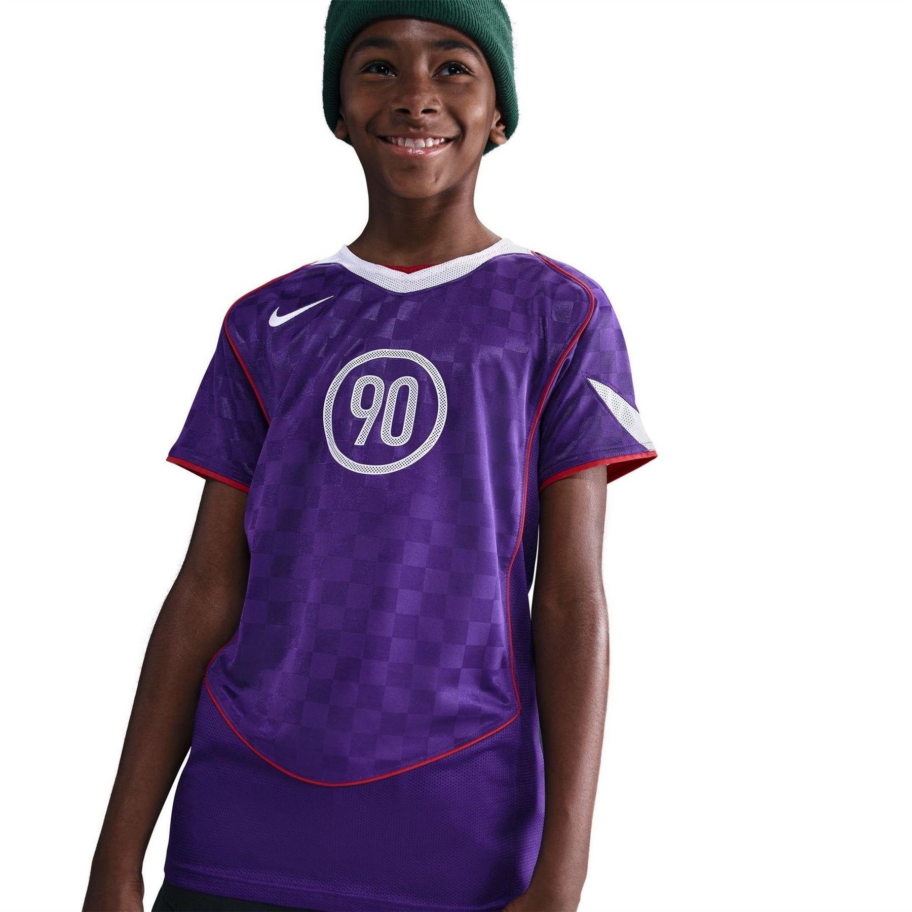 Nike - "Total 90 Energy" T-Shirt für Kinder (Violett)
