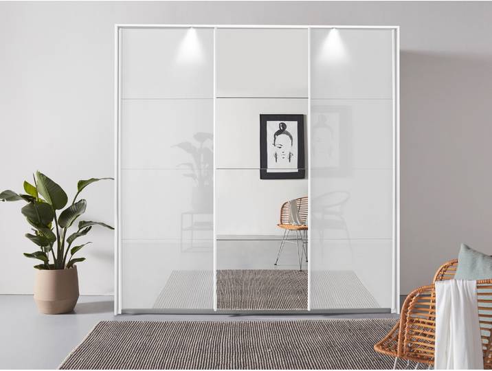 Schwebetürenschrank, Holzwerkstoff, Weiß/Hochglanz, 211×214×68 cm, Mit Spiegel & Beleuchtung, Klassisch, Rauch