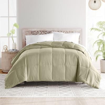Becky Cameron All Season Lightweight Premium Down-Alternative Comforter