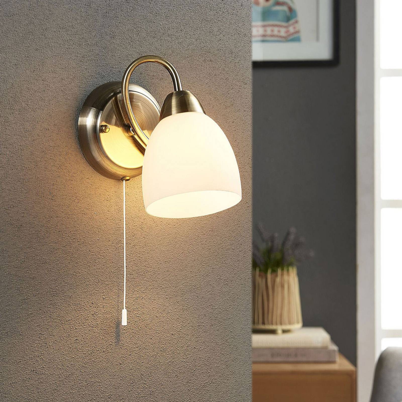 Wandlampe Mael Lindby, bronze / altmessing, für Wohn- / Esszimmer, Glas, Antik, Wandleuchte, Wandlampe Innen